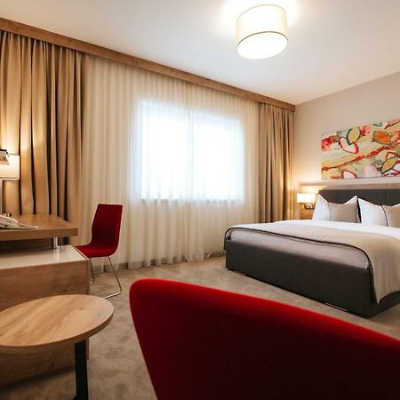 Hotel Zelenkrov Cepin Buitenkant foto